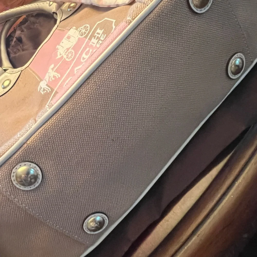 Authentic coach .  Like new , great condition. Has matching scarf tie on it. - Picture 5 of 5